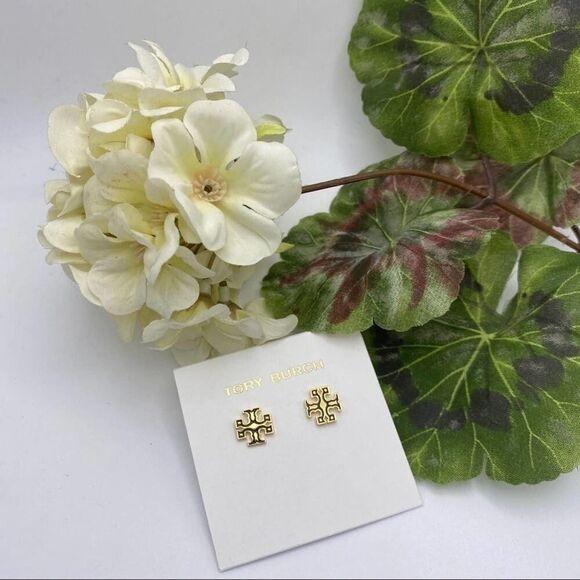 NWOT Tory Burch Gold Logo, Black Outline Kira Stud Earrings - Picture 5 of 11